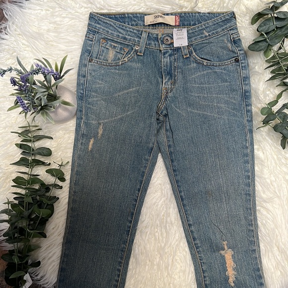 Levi’s - 503 Skinny Jeans - Picture 7 of 14